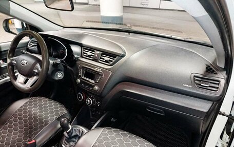 KIA Rio III рестайлинг, 2013 год, 829 000 рублей, 11 фотография