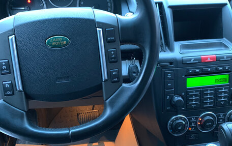 Land Rover Freelander II рестайлинг 2, 2010 год, 2 000 000 рублей, 21 фотография