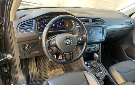 Volkswagen Tiguan II, 2019 год, 3 229 000 рублей, 9 фотография