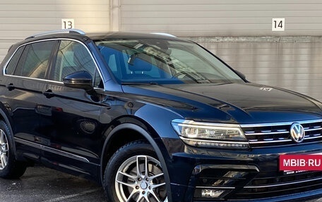 Volkswagen Tiguan II, 2019 год, 3 229 000 рублей, 3 фотография