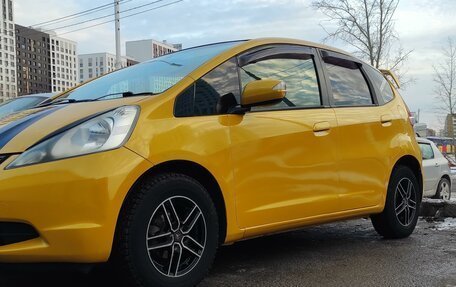 Honda Fit III, 2010 год, 850 000 рублей, 5 фотография