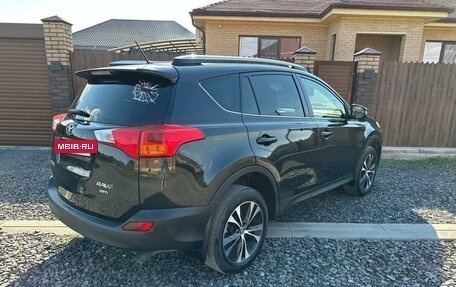 Toyota RAV4, 2015 год, 2 290 000 рублей, 12 фотография