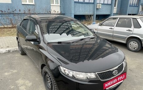 KIA Cerato III, 2011 год, 600 000 рублей, 2 фотография