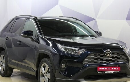 Toyota RAV4, 2020 год, 2 995 000 рублей, 9 фотография