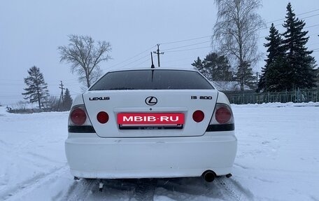 Toyota Altezza, 2000 год, 850 000 рублей, 5 фотография