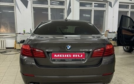 BMW 5 серия, 2013 год, 2 300 000 рублей, 2 фотография