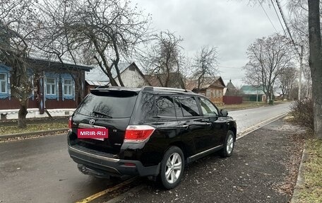 Toyota Highlander III, 2011 год, 2 200 000 рублей, 3 фотография