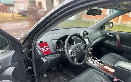 Toyota Highlander III, 2011 год, 2 200 000 рублей, 8 фотография