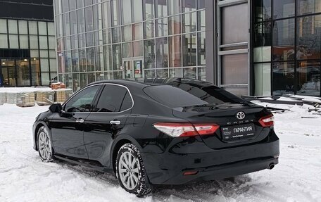 Toyota Camry, 2019 год, 3 312 400 рублей, 8 фотография