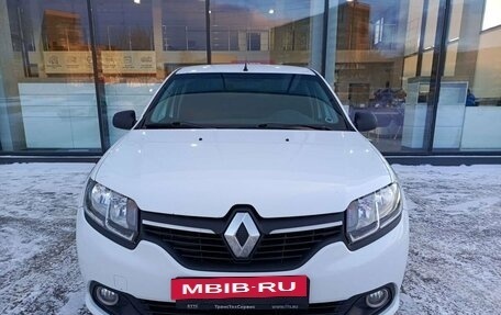 Renault Logan II, 2015 год, 709 000 рублей, 2 фотография