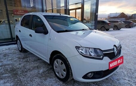 Renault Logan II, 2015 год, 709 000 рублей, 3 фотография