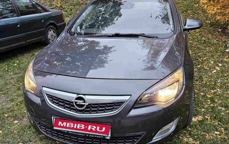 Opel Astra J, 2011 год, 795 000 рублей, 11 фотография