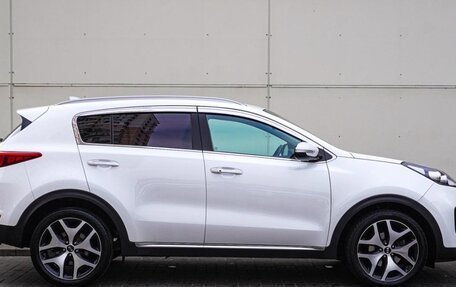 KIA Sportage IV рестайлинг, 2018 год, 2 380 000 рублей, 3 фотография