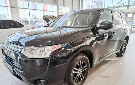 Mitsubishi Outlander III рестайлинг 3, 2013 год, 1 459 000 рублей, 1 фотография