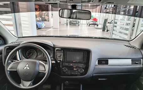 Mitsubishi Outlander III рестайлинг 3, 2013 год, 1 459 000 рублей, 17 фотография