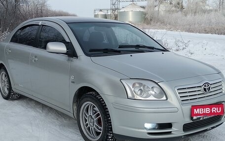 Toyota Avensis III рестайлинг, 2004 год, 725 000 рублей, 4 фотография