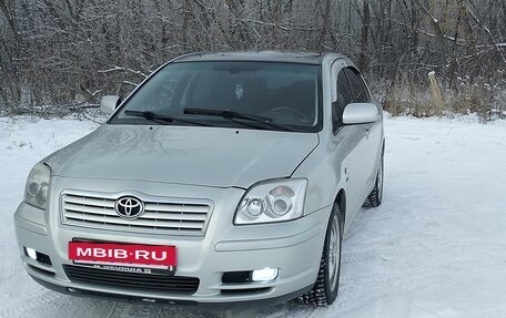 Toyota Avensis III рестайлинг, 2004 год, 725 000 рублей, 5 фотография