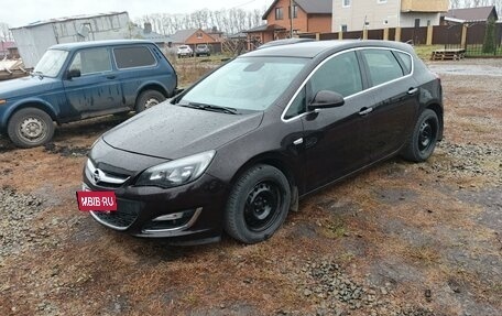 Opel Astra J, 2013 год, 730 000 рублей, 3 фотография