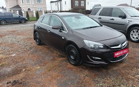 Opel Astra J, 2013 год, 730 000 рублей, 2 фотография