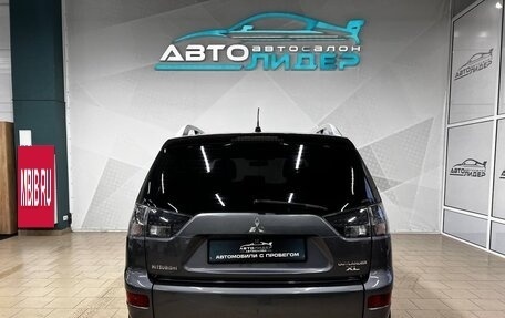 Mitsubishi Outlander III рестайлинг 3, 2008 год, 1 199 000 рублей, 3 фотография