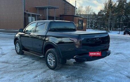 Mitsubishi L200 IV рестайлинг, 2017 год, 2 580 000 рублей, 4 фотография