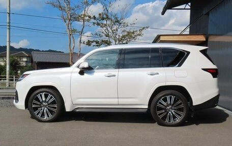 Lexus LX, 2024 год, 17 000 000 рублей, 6 фотография