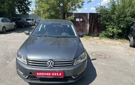 Volkswagen Passat B7, 2011 год, 950 000 рублей, 3 фотография