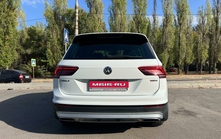 Volkswagen Tiguan II, 2019 год, 3 250 000 рублей, 2 фотография