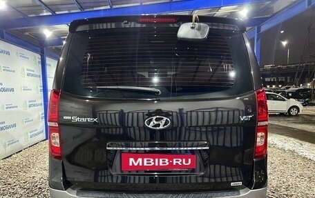 Hyundai Grand Starex Grand Starex I рестайлинг 2, 2019 год, 3 799 000 рублей, 4 фотография