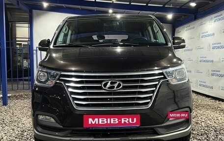 Hyundai Grand Starex Grand Starex I рестайлинг 2, 2019 год, 3 799 000 рублей, 8 фотография