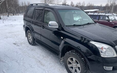 Toyota Land Cruiser Prado 120 рестайлинг, 2005 год, 1 900 000 рублей, 2 фотография