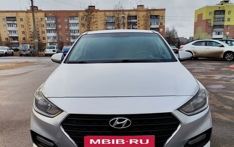 Hyundai Solaris II рестайлинг, 2017 год, 1 180 000 рублей, 2 фотография