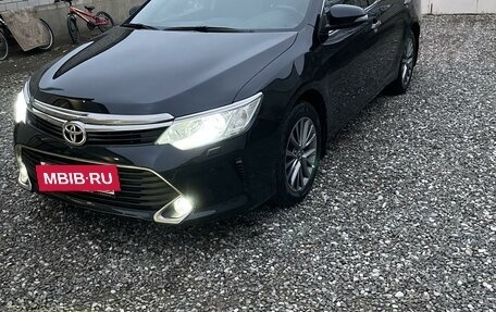 Toyota Camry, 2016 год, 1 850 000 рублей, 7 фотография