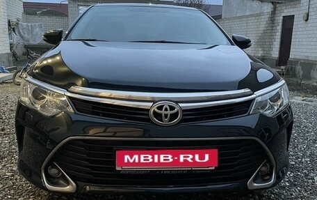 Toyota Camry, 2016 год, 1 850 000 рублей, 2 фотография