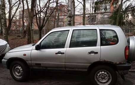 Chevrolet Niva I рестайлинг, 2004 год, 250 000 рублей, 2 фотография