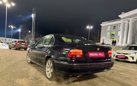 BMW 5 серия, 1998 год, 650 000 рублей, 1 фотография