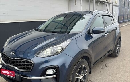 KIA Sportage IV рестайлинг, 2019 год, 2 390 000 рублей, 3 фотография