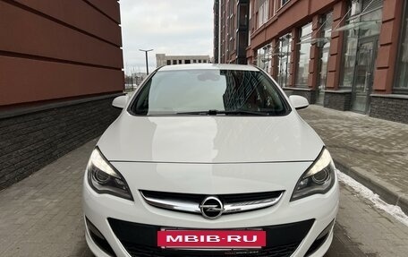 Opel Astra J, 2012 год, 749 000 рублей, 2 фотография