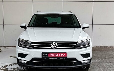 Volkswagen Tiguan II, 2017 год, 2 748 000 рублей, 2 фотография