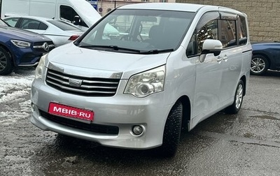 Toyota Noah III, 2010 год, 1 650 000 рублей, 1 фотография