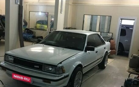 Nissan Bluebird VIII, 1984 год, 300 000 рублей, 4 фотография