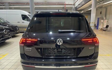 Volkswagen Tiguan II, 2018 год, 3 290 000 рублей, 6 фотография