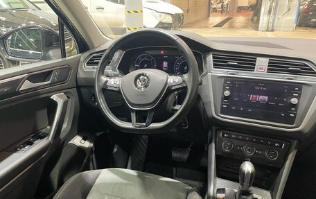 Volkswagen Tiguan II, 2018 год, 3 290 000 рублей, 19 фотография