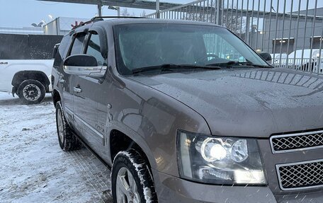 Chevrolet Tahoe III, 2012 год, 2 100 000 рублей, 2 фотография