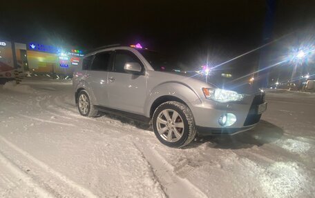 Mitsubishi Outlander III рестайлинг 3, 2012 год, 1 500 000 рублей, 14 фотография