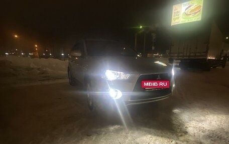 Mitsubishi Outlander III рестайлинг 3, 2012 год, 1 500 000 рублей, 16 фотография