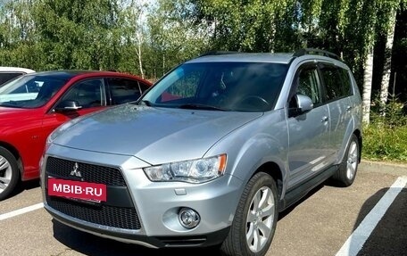 Mitsubishi Outlander III рестайлинг 3, 2012 год, 1 500 000 рублей, 20 фотография