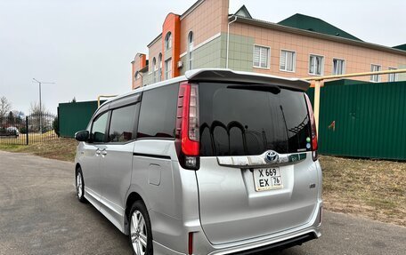 Toyota Noah III, 2014 год, 2 250 000 рублей, 9 фотография