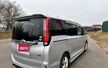 Toyota Noah III, 2014 год, 2 250 000 рублей, 8 фотография