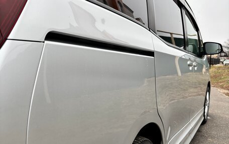 Toyota Noah III, 2014 год, 2 250 000 рублей, 14 фотография